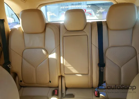 2013 Porsche Cayenne z USA, uszkodzony, nr VIN WP1AF2A2XDLA36098